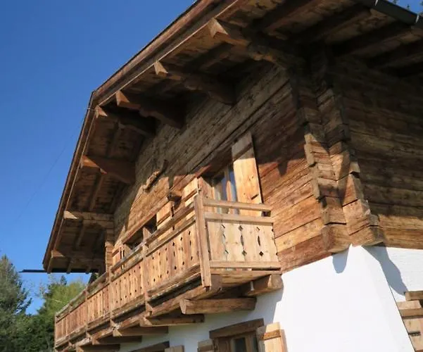 Mayen De L'art D Vivre Chalet